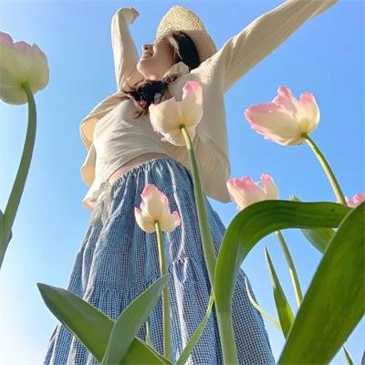 我的神豪身份被校花闺女曝光了