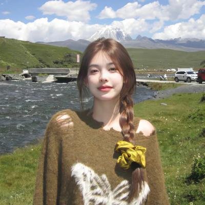 闪婚豪门，大佬竟是我自己